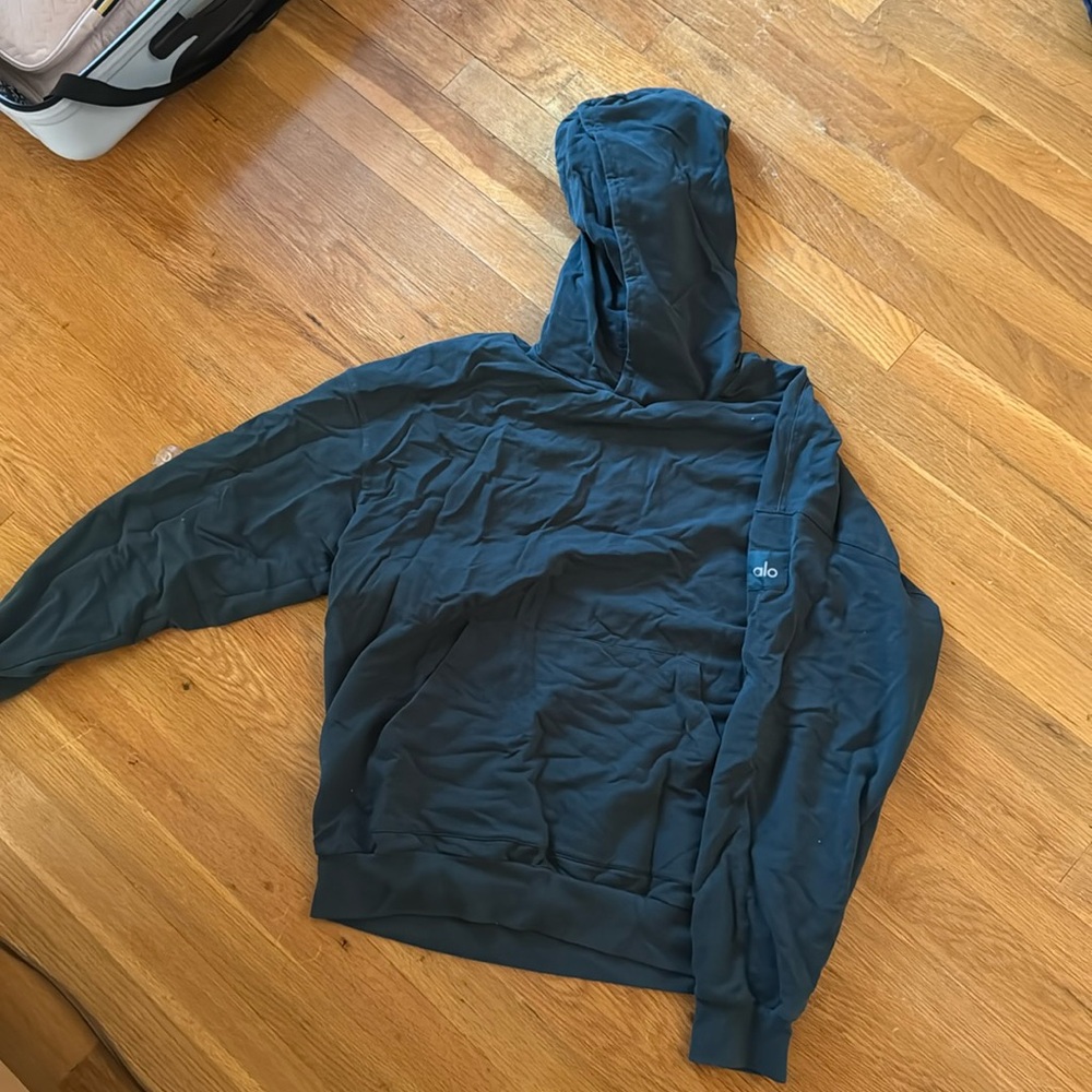 Alo sweatshirt